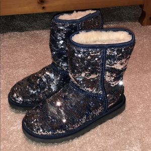 Sparkly sequin color changing Ugg’s